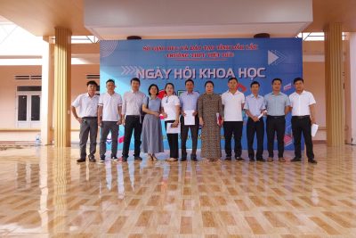 Trường THPT Việt Đức tổ chức ngày hội STEM với chủ đề “ Ngày Hội Khoa Học”